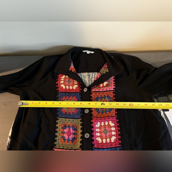 JOHN MARK Boho Crochet Art To Wear Tunic Top NEW - Picture 9 of 9